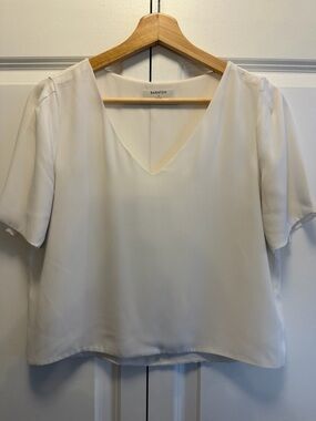 Babaton Cream V-Neck Short Sleeve Blouse